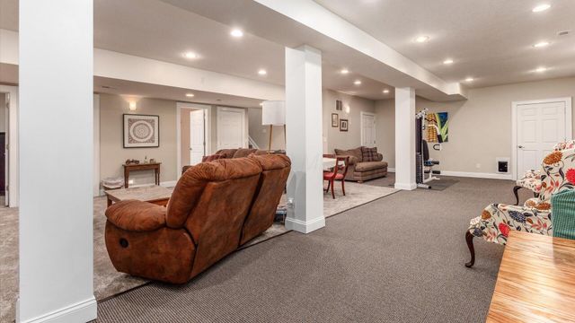 87 Dartmouth Road SE, Hebron, OH 43025