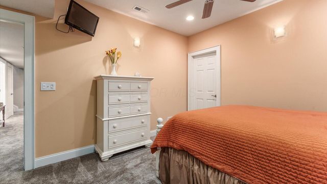 87 Dartmouth Road SE, Hebron, OH 43025