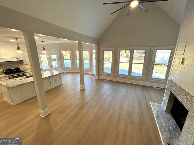 114 Red Oak Trail, Lagrange, GA 30240