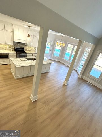 114 Red Oak Trail, Lagrange, GA 30240