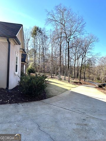 114 Red Oak Trail, Lagrange, GA 30240