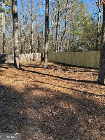 114 Red Oak Trail, Lagrange, GA 30240