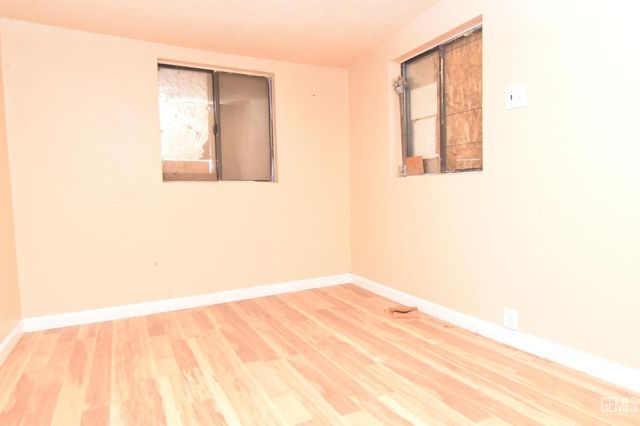 1055 Park Lane, Shafter, CA 93263