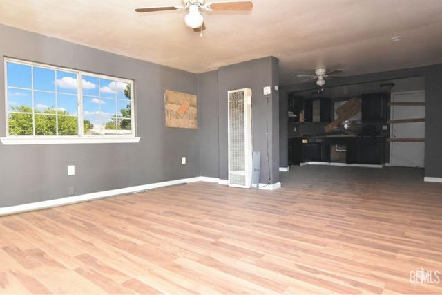 1055 Park Lane, Shafter, CA 93263