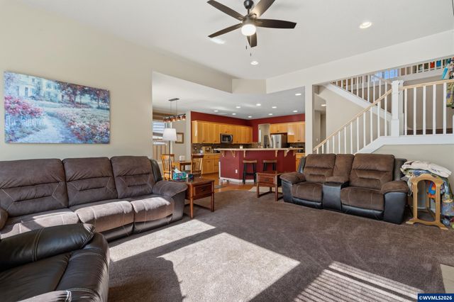 2516 Laura Vista Dr NW, Albany, OR 97321