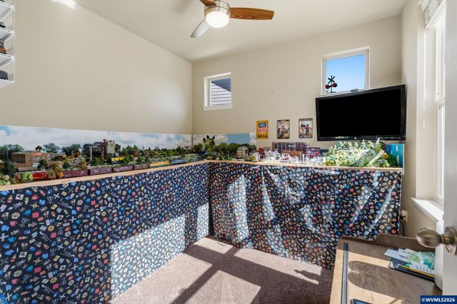 2516 Laura Vista Dr NW, Albany, OR 97321