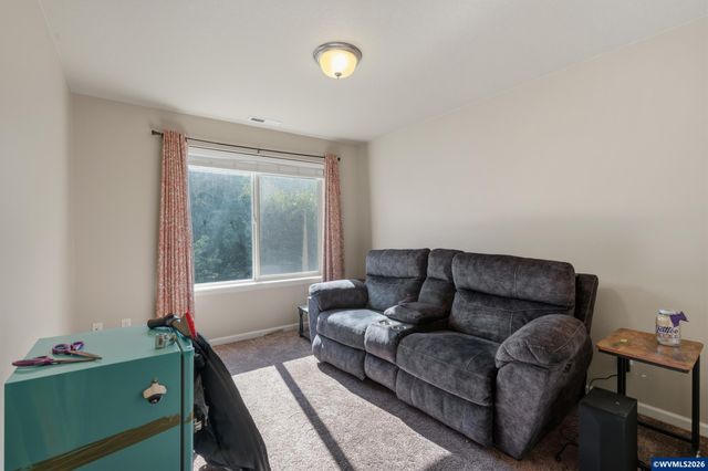 2516 Laura Vista Dr NW, Albany, OR 97321