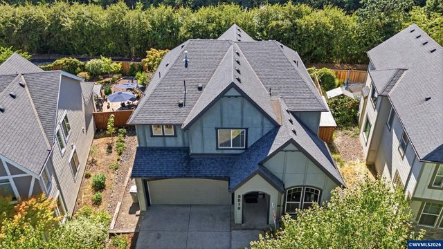 2516 Laura Vista Dr NW, Albany, OR 97321