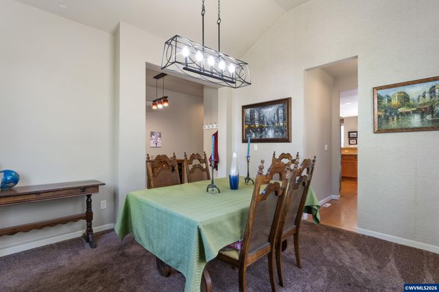 2516 Laura Vista Dr NW, Albany, OR 97321