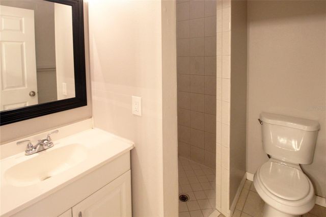 864 HAND AVE, Sarasota, FL 34232