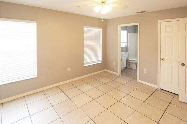 864 HAND AVE, Sarasota, FL 34232