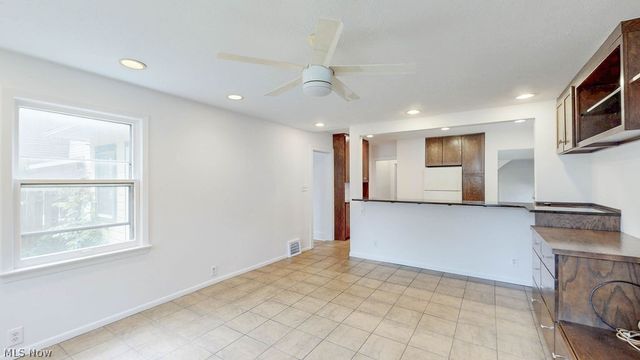 3110 Coleridge Road, Cleveland Heights, OH 44118