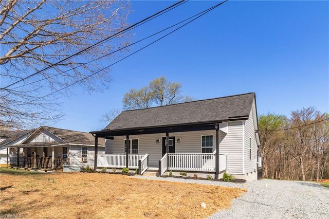 1132 W Green Street, Thomasville, NC 27360