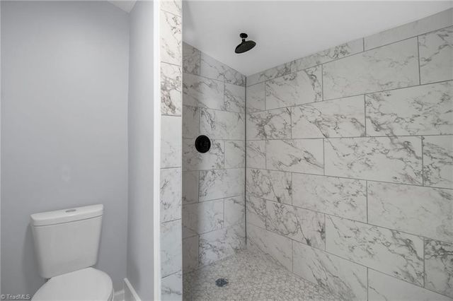 1132 W Green Street, Thomasville, NC 27360