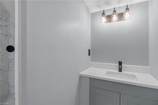 1132 W Green Street, Thomasville, NC 27360