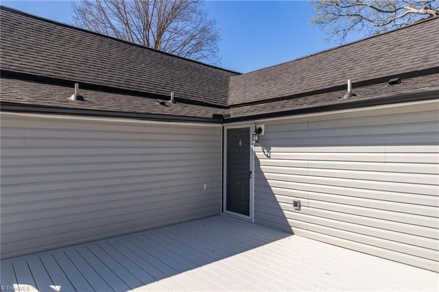 1132 W Green Street, Thomasville, NC 27360