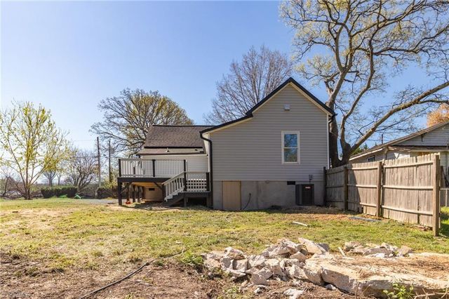 1132 W Green Street, Thomasville, NC 27360