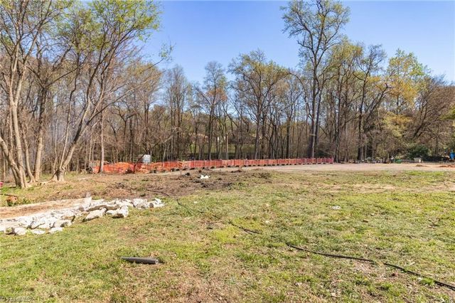 1132 W Green Street, Thomasville, NC 27360