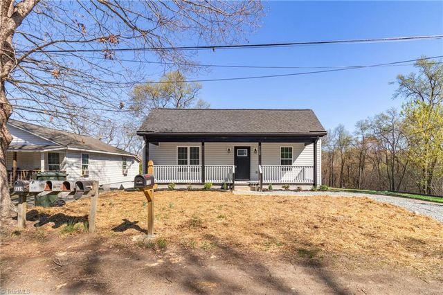 1132 W Green Street, Thomasville, NC 27360