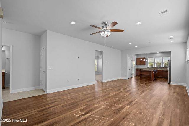 439 Deveraux Drive, Wilmington, NC 28412