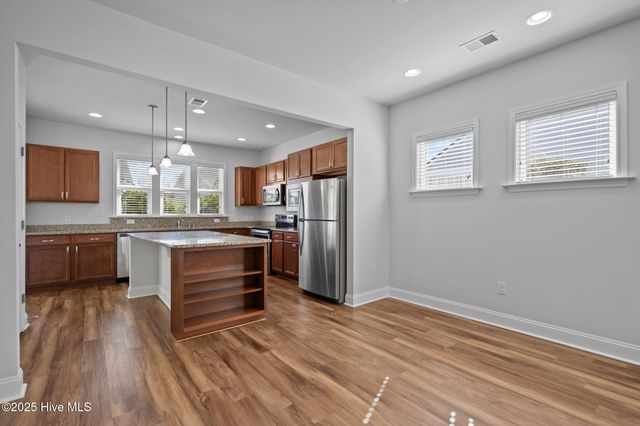 439 Deveraux Drive, Wilmington, NC 28412