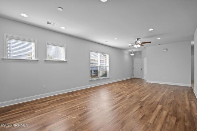 439 Deveraux Drive, Wilmington, NC 28412