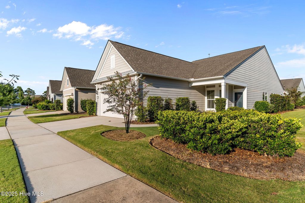 439 Deveraux Drive, Wilmington, NC 28412