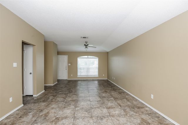 7001 Avington Way, Fort Worth, TX 76133