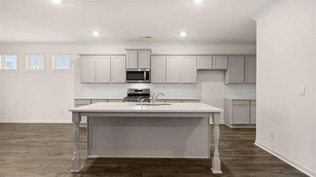 171 Sandy Oak Drive, Loganville, GA 30052