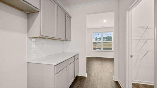 171 Sandy Oak Drive, Loganville, GA 30052