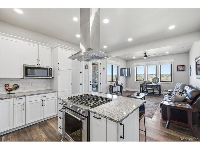 2852 Mystic Doe Ct, Franktown, CO 80116