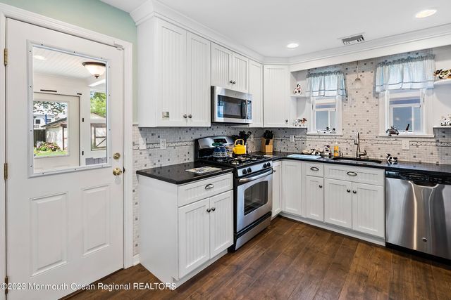 57 Ocean Avenue, Manasquan, NJ 08736