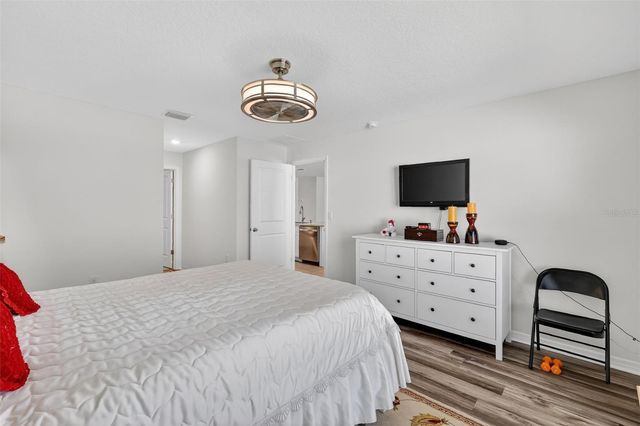 4656 CROSSROADS LANE, Wildwood, FL 34785