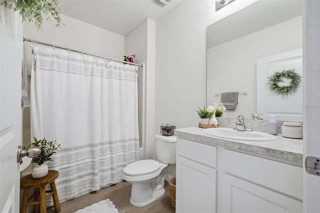 6878 WAGON TRAIL STREET, Zephyrhills, FL 33541