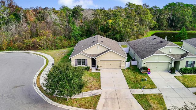 6878 WAGON TRAIL STREET, Zephyrhills, FL 33541