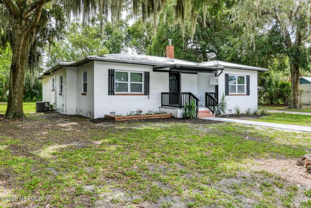 2405 PRESIDENT Street, Palatka, FL 32177