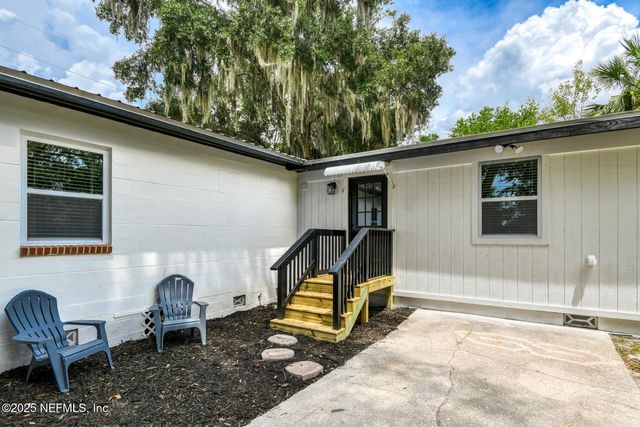 2405 PRESIDENT Street, Palatka, FL 32177