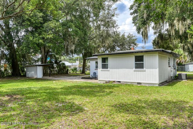 2405 PRESIDENT Street, Palatka, FL 32177