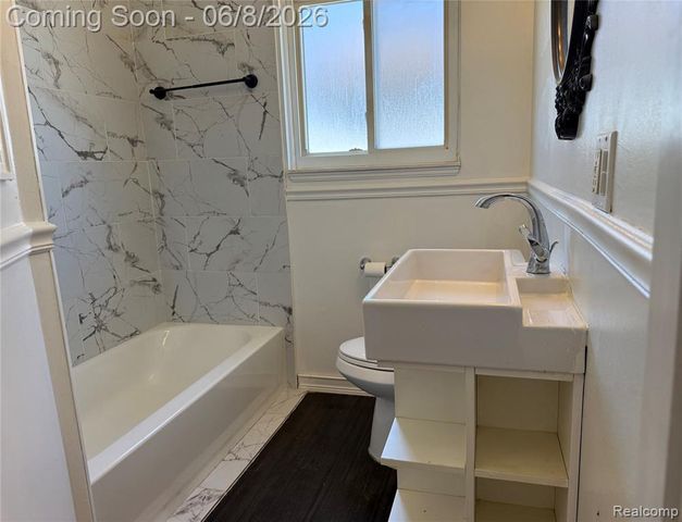 4810 Campbell Street, Dearborn Heights, MI 48125