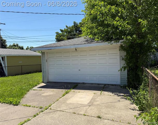 4810 Campbell Street, Dearborn Heights, MI 48125