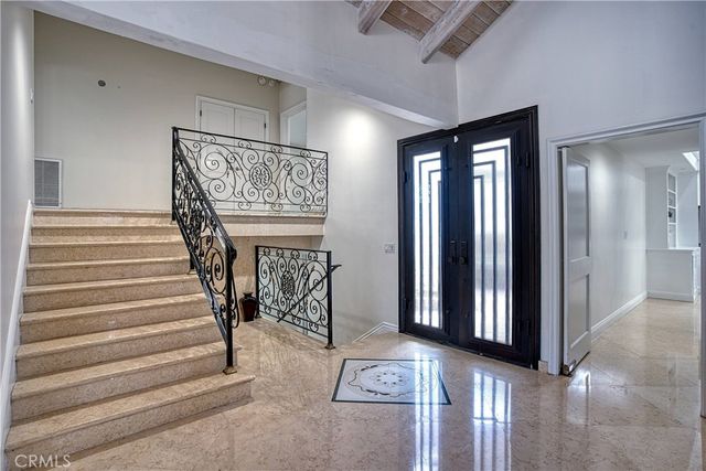 4414 Park Mallorca, Calabasas, CA 91302