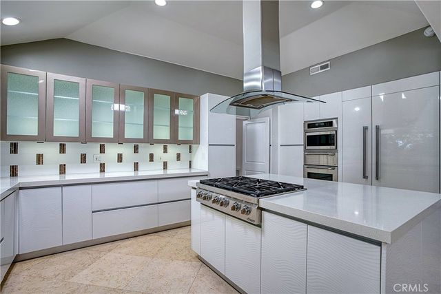 4414 Park Mallorca, Calabasas, CA 91302