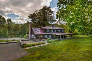 46 Runnals Road, Hartford, VT 05001
