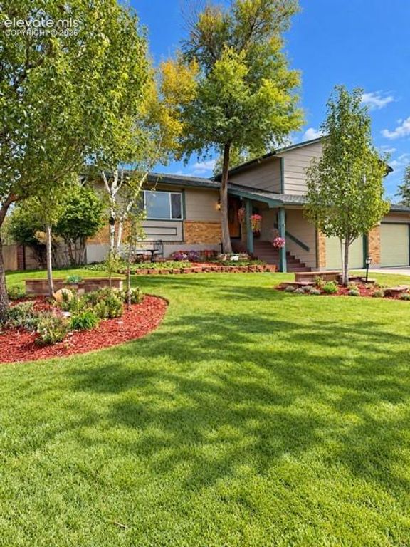 7165 Woodstock Street, Colorado Springs, CO 80911 — exterior