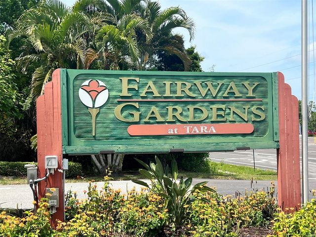 6582 FAIRWAY GARDENS DRIVE 6582, Bradenton, FL 34203