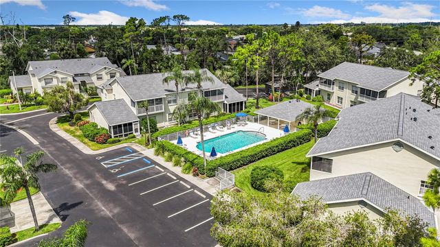 6582 FAIRWAY GARDENS DRIVE 6582, Bradenton, FL 34203