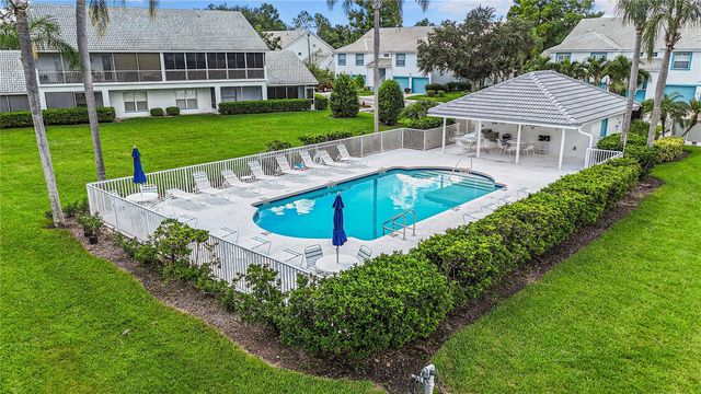6582 FAIRWAY GARDENS DRIVE 6582, Bradenton, FL 34203