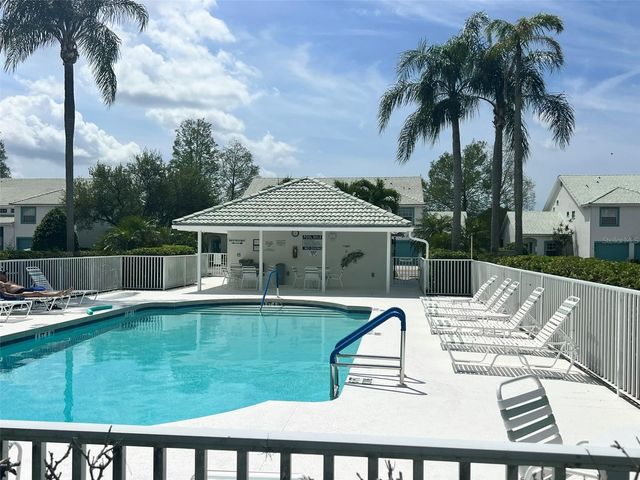 6582 FAIRWAY GARDENS DRIVE 6582, Bradenton, FL 34203