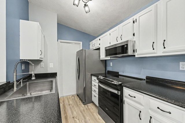 31 Rio Grande Circle, 11, Florence, KY 41042