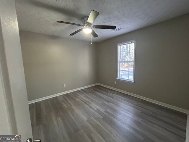 681 Senoia Road A, Tyrone, GA 30290